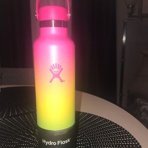 Hydro flask Hawaiian Rainbow Shave Ice 24 OZ NEW